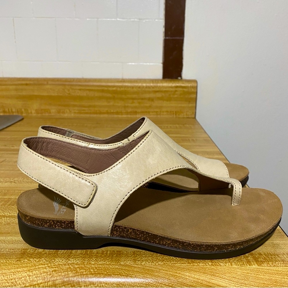 Dansko Reece Sandal Size 6/6.5 (36)